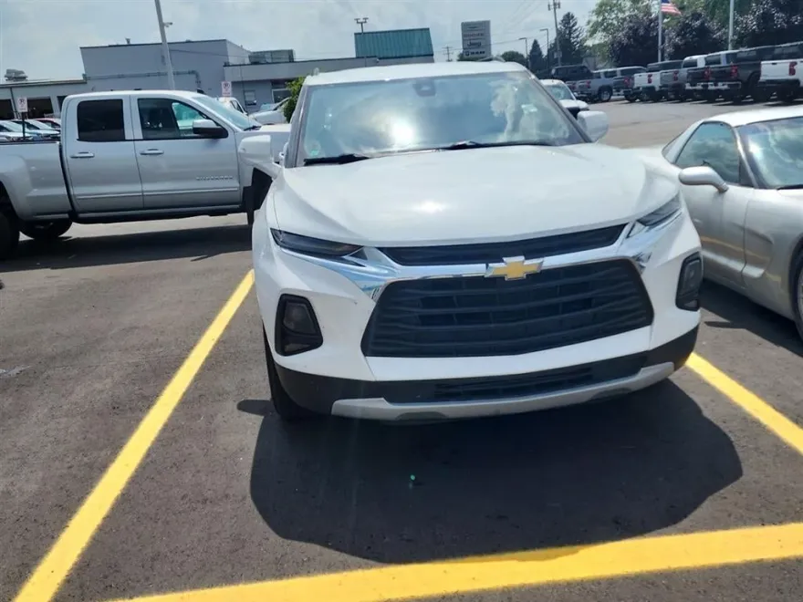 2022 Chevrolet Blazer 2LT photo 1