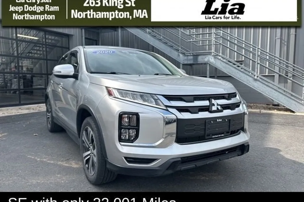 2020 Mitsubishi Outlander Sport SE photo 1