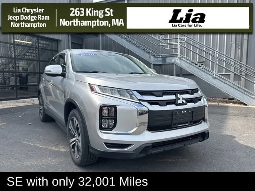 2020 Mitsubishi Outlander Sport SE photo 1