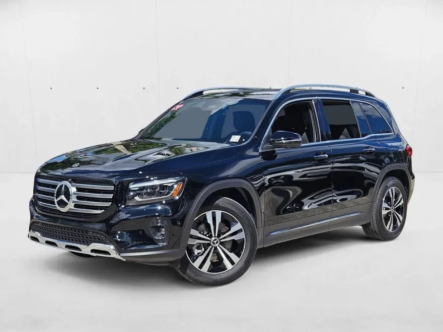 2025 Mercedes Benz GLB 250 photo 1