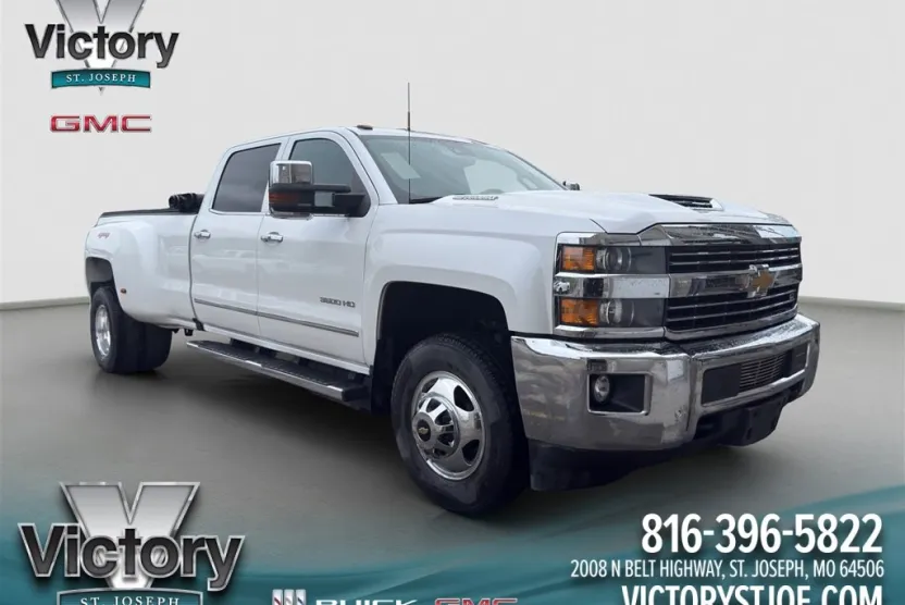 2018 Chevrolet Silverado 3500HD LTZ photo 1