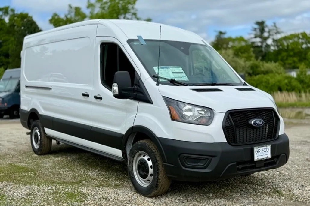 2025 Ford Transit Cargo Van photo 1