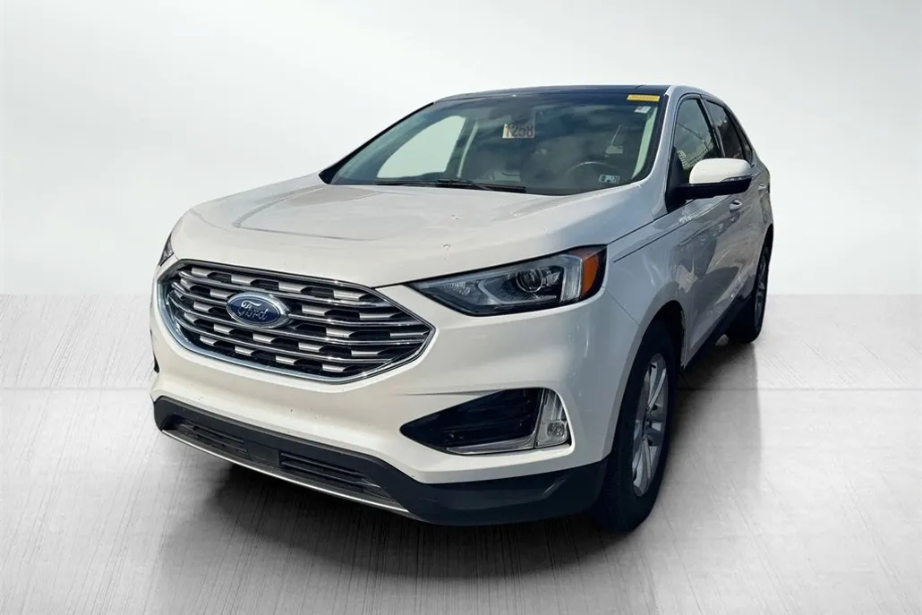 2020 Ford Edge SEL photo 1