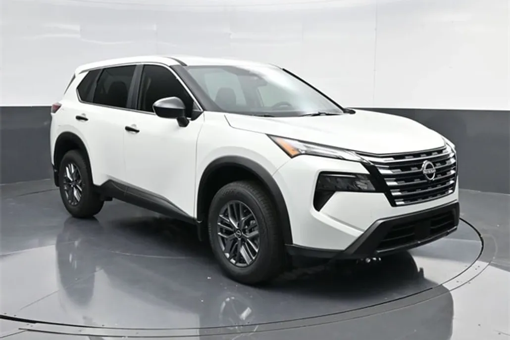 2026 Nissan Rogue S photo 1