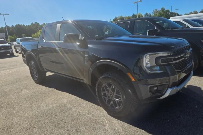 2025 Ford Ranger XLT photo 1