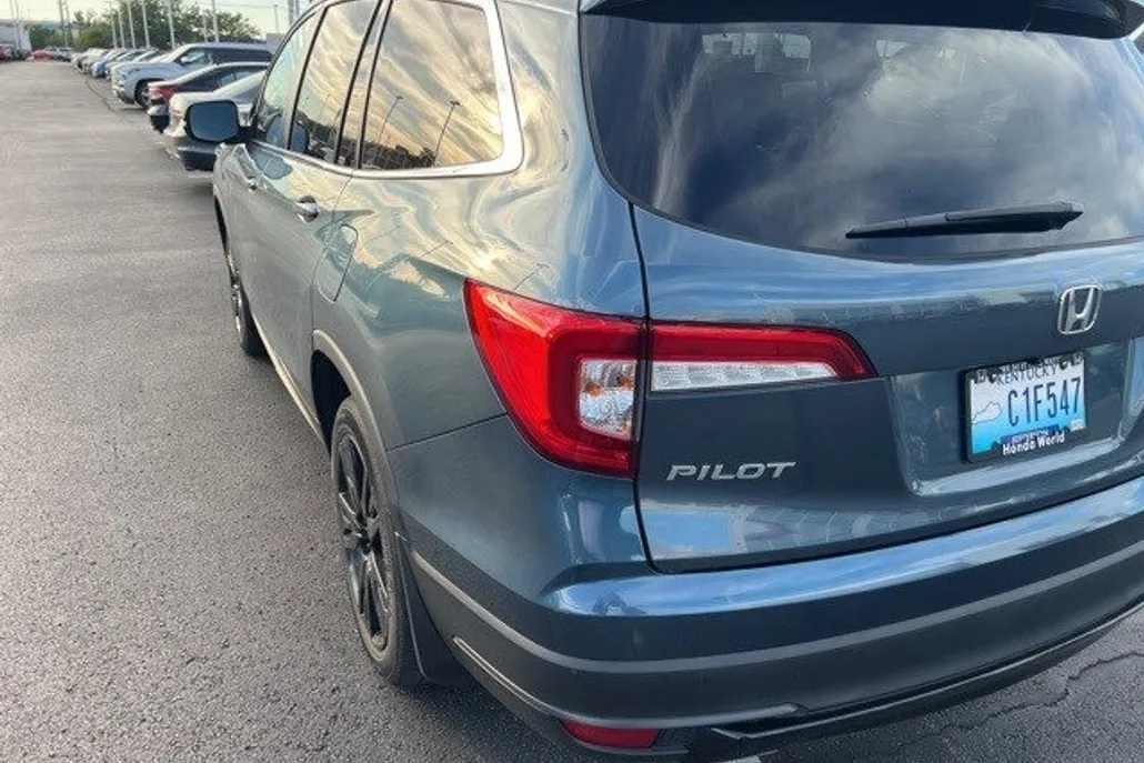 2022 Honda Pilot Special Edition photo 1