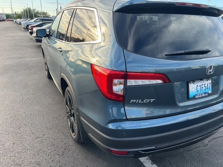 2022 Honda Pilot Special Edition photo 1
