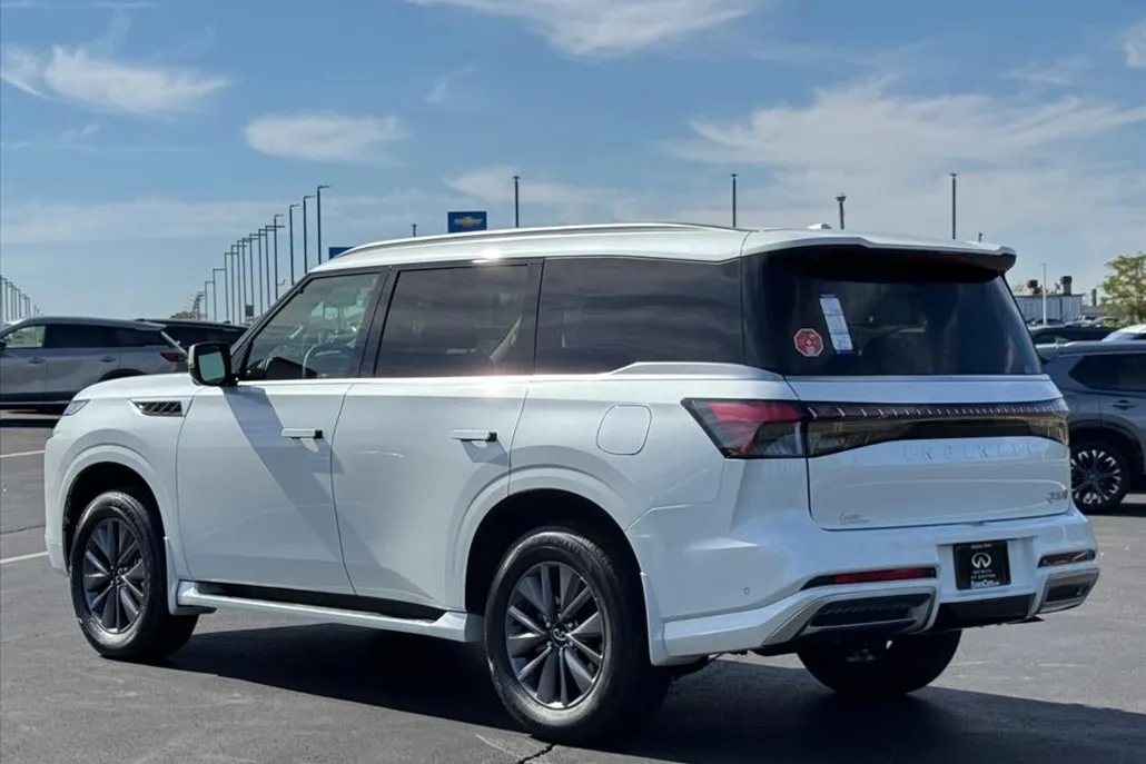 2026 Infiniti QX80 Pure photo 1
