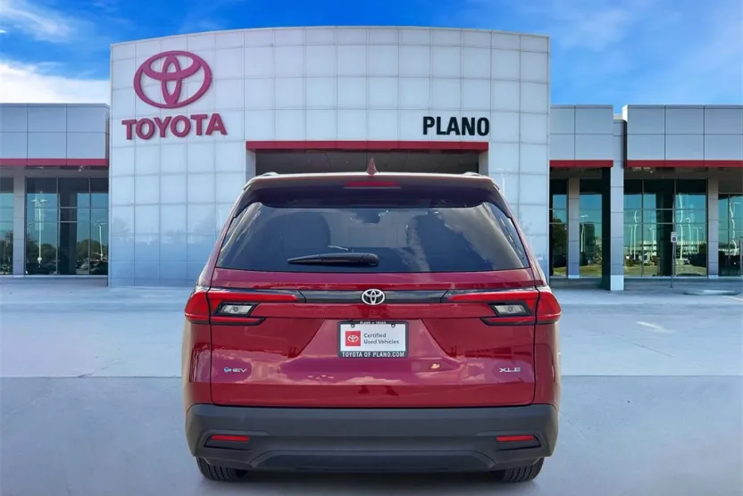 2024 Toyota Highlander Hybrid XLE photo 1