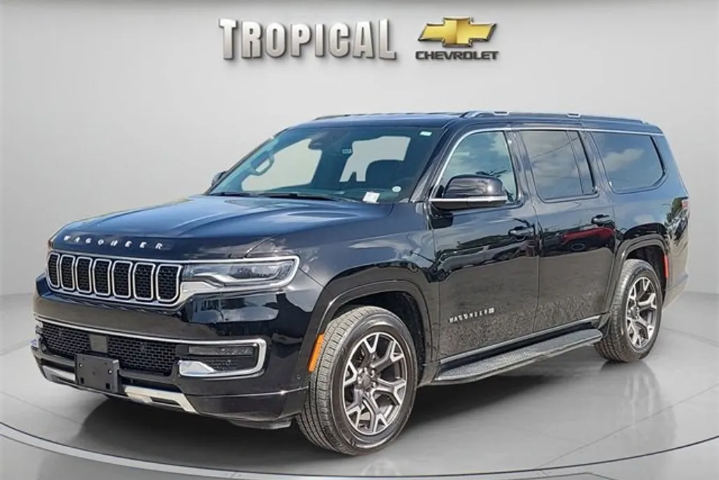 2023 Jeep Wagoneer L Series III photo 1