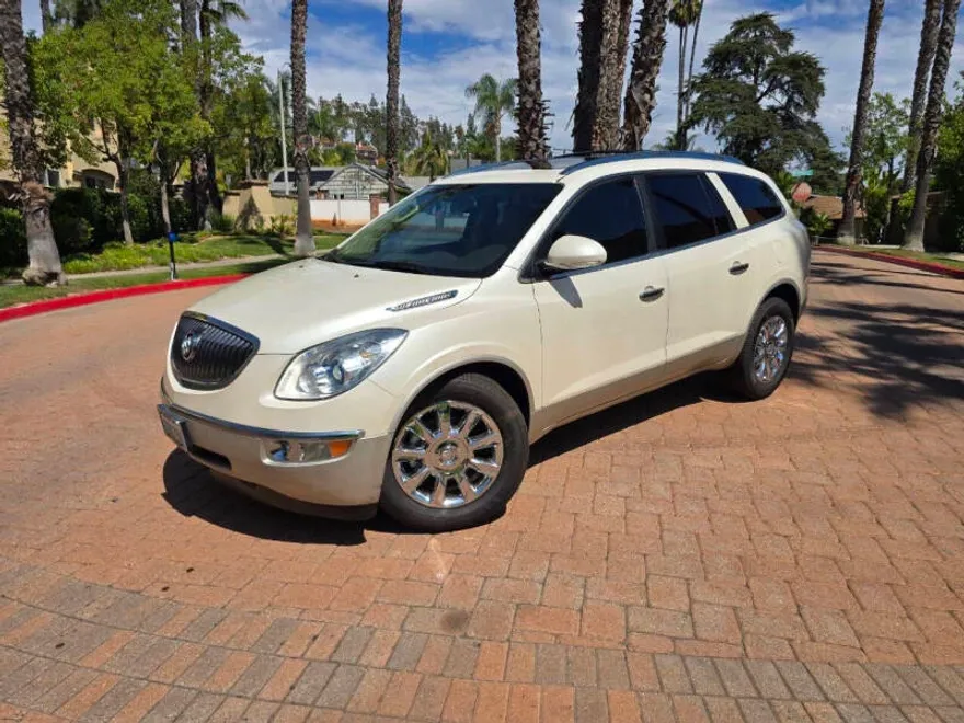 2012 Buick Enclave Leather photo 1