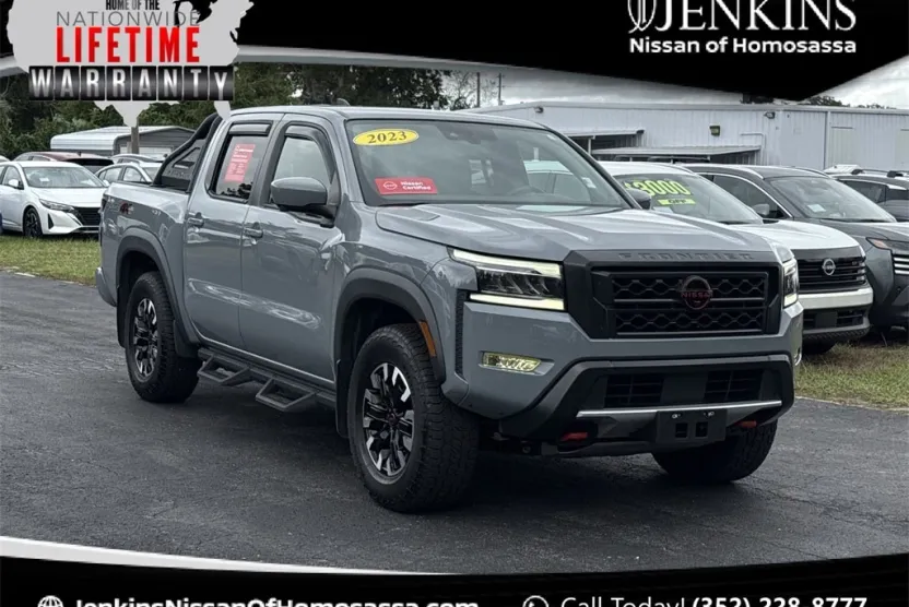 2023 Nissan Frontier PRO-4X photo 1