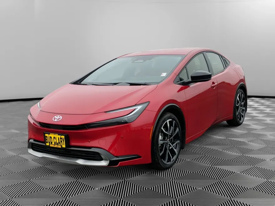 2024 Toyota Prius Prime XSE photo 1