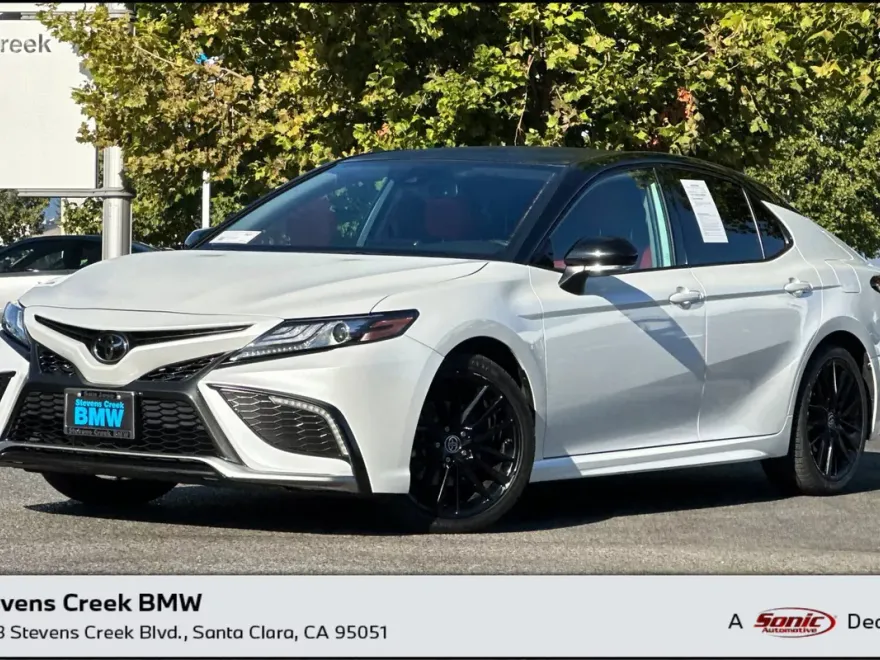 2023 Toyota Camry XSE photo 1