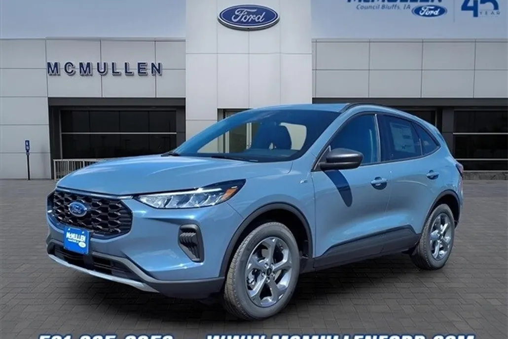 2025 Ford Escape ST-Line photo 1