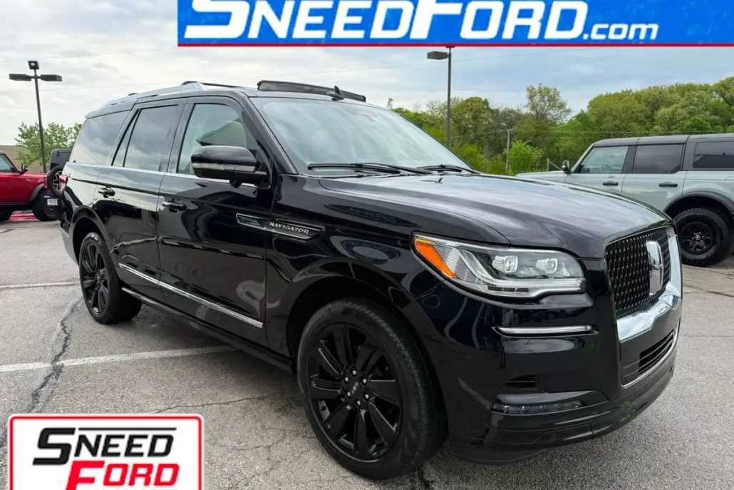 2023 Lincoln Navigator Reserve photo 1