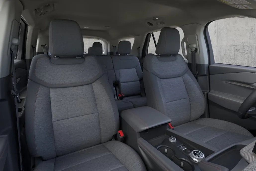 2025 Ford Explorer photo 1