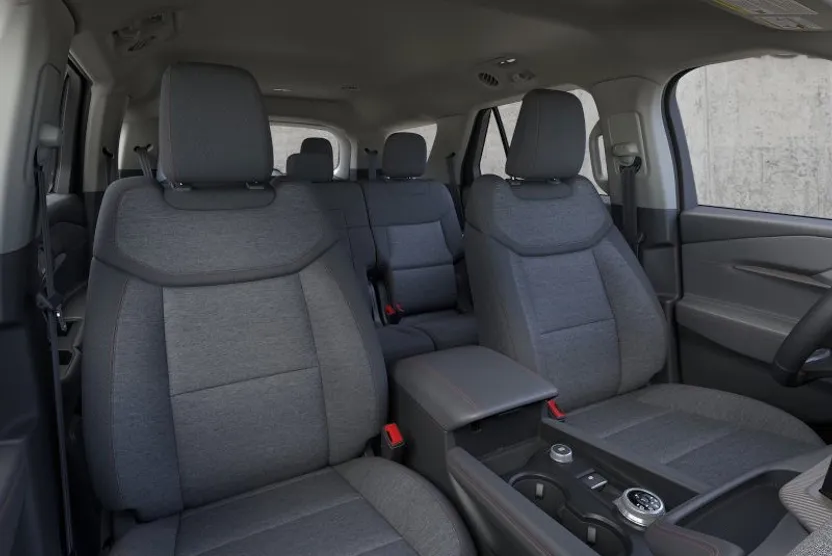 2025 Ford Explorer photo 1