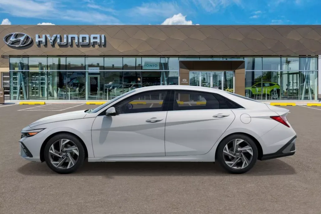 2025 Hyundai Elantra Hybrid Limited photo 1