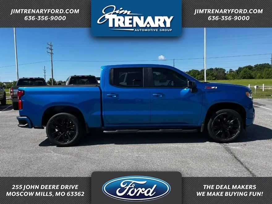 2024 Chevrolet Silverado 1500 RST photo 1