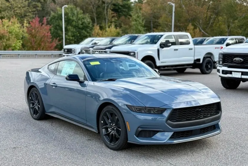 2025 Ford Mustang EcoBoost Premium photo 1