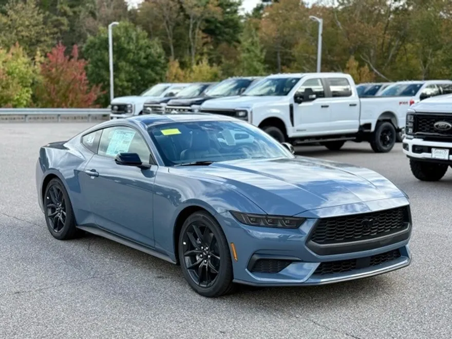 2025 Ford Mustang EcoBoost Premium photo 1