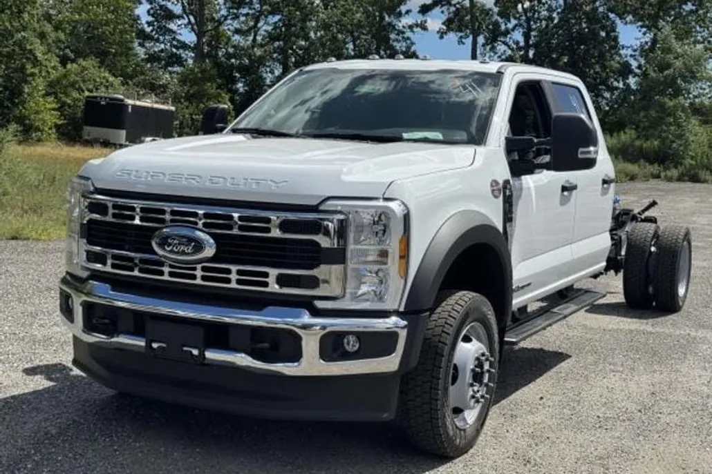 2026 Ford F-550 XL photo 1