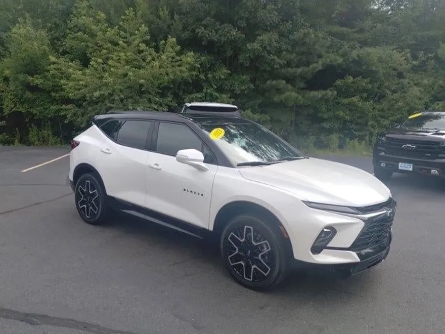 2023 Chevrolet Blazer RS photo 1