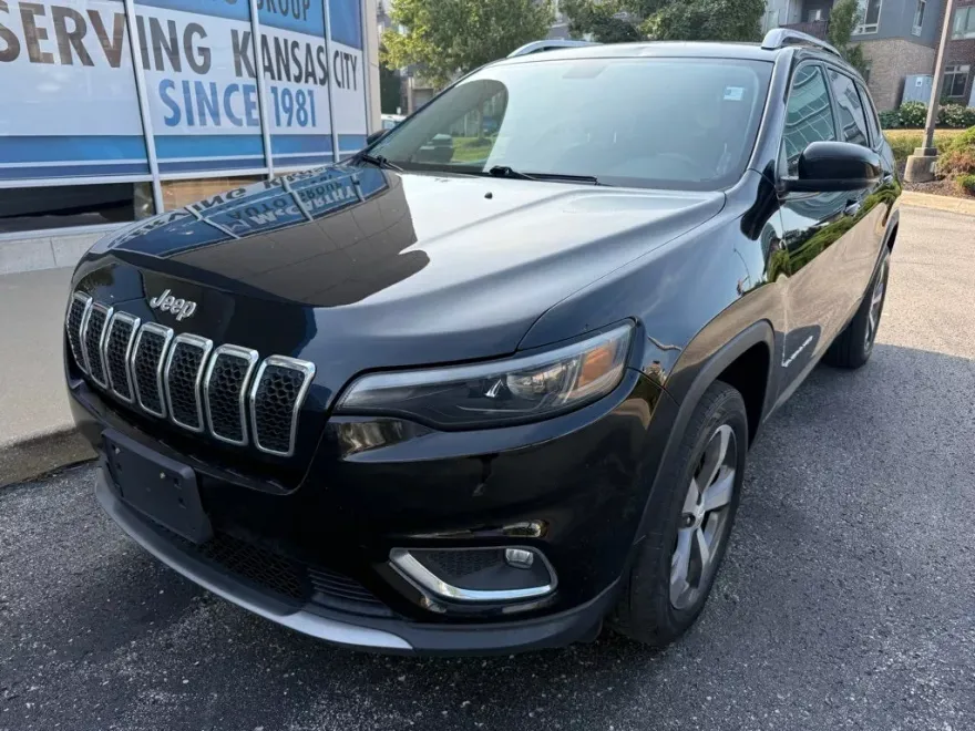 2019 Jeep Cherokee Limited photo 1