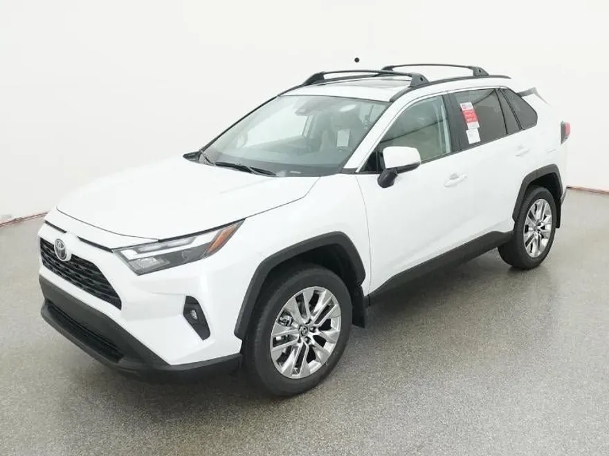 2025 Toyota RAV4 XLE Premium photo 1