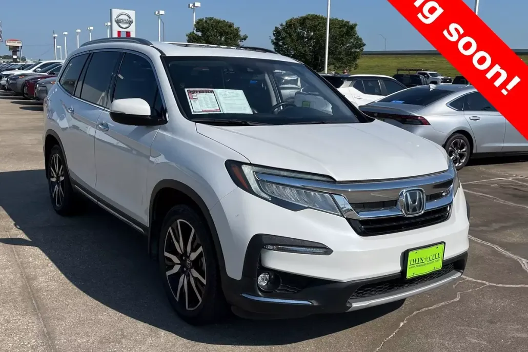 2022 Honda Pilot Touring photo 1