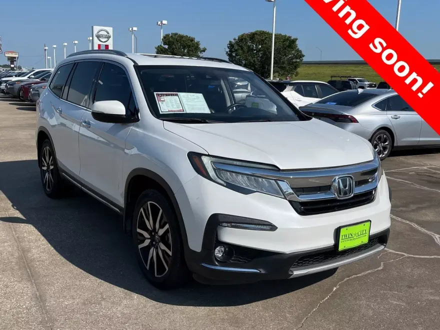 2022 Honda Pilot Touring photo 1