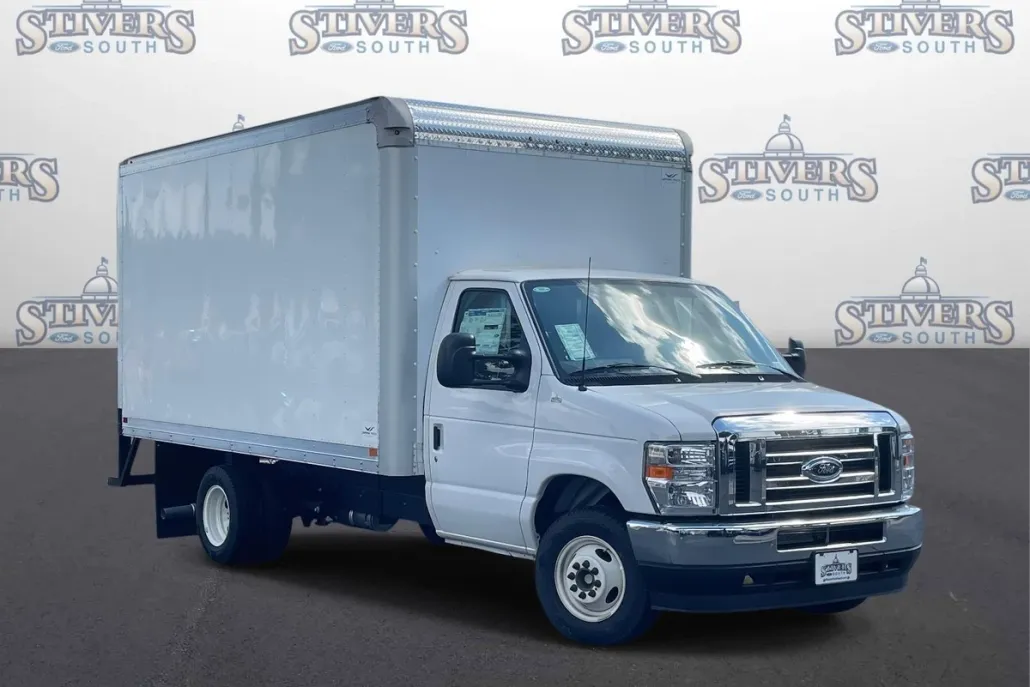2024 Ford E-350 photo 1