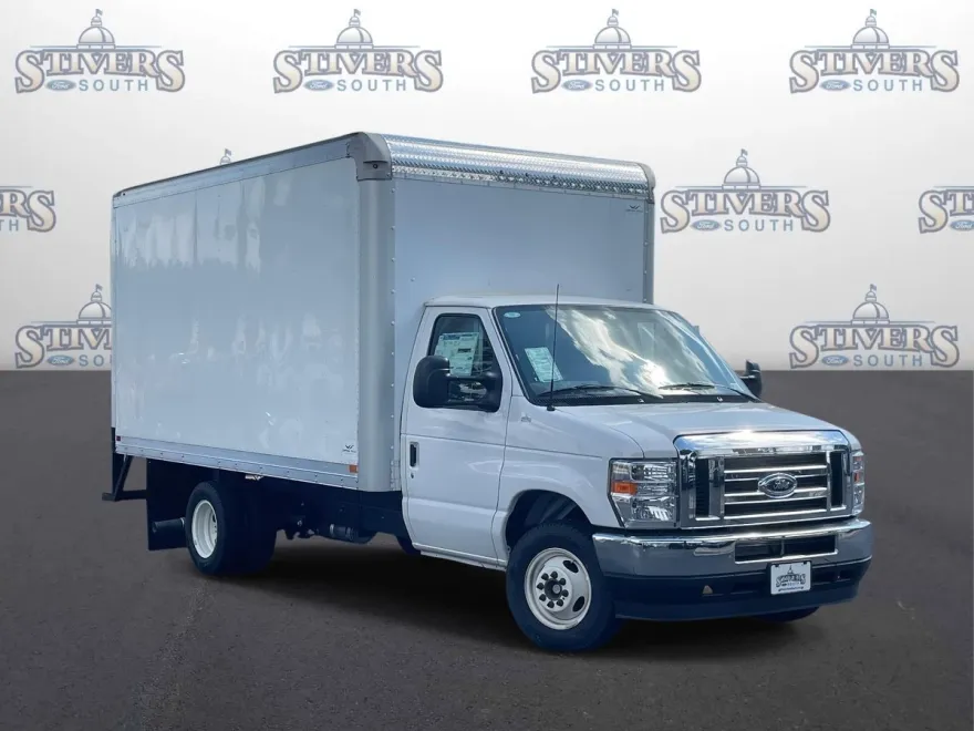 2024 Ford E-350 photo 1