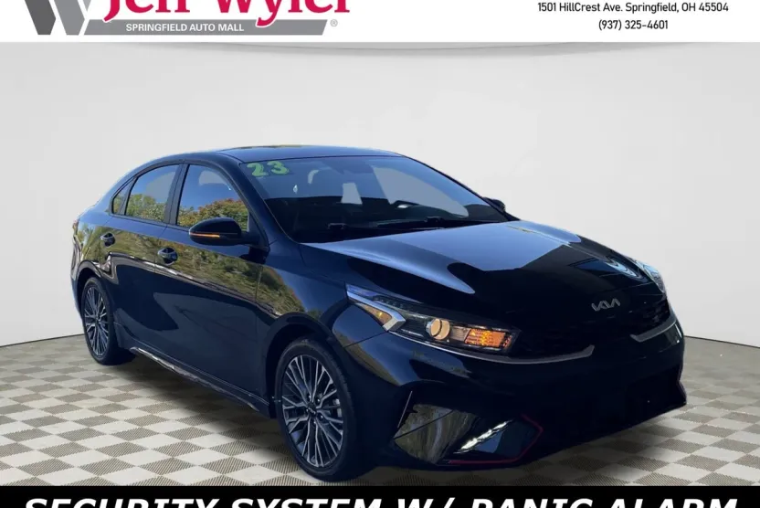 2023 Kia Forte GT-Line photo 1