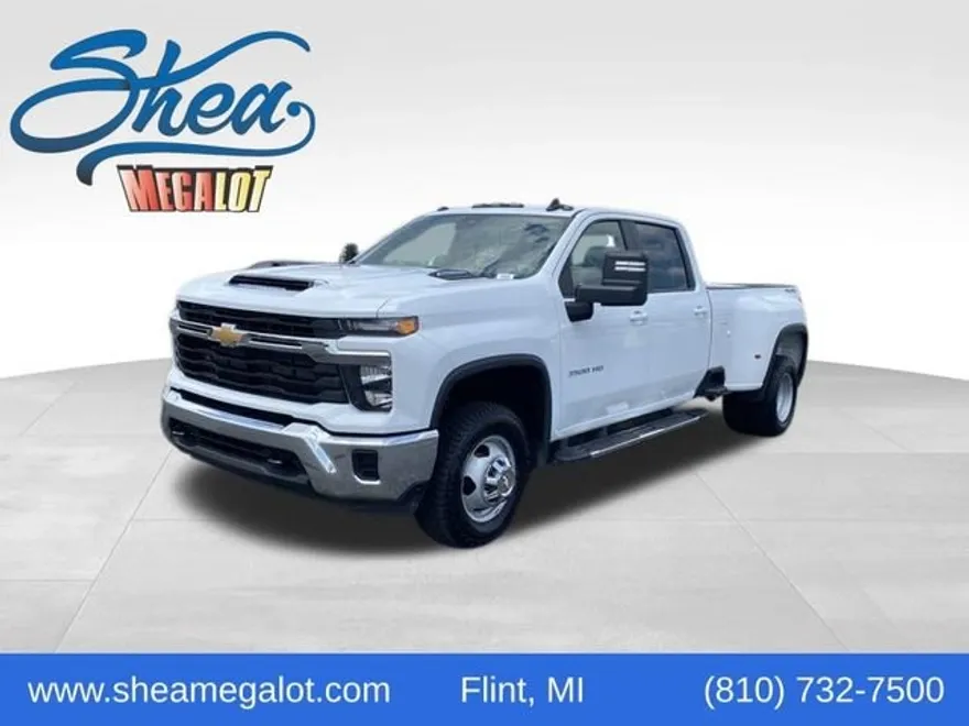 2024 Chevrolet Silverado 3500HD LT photo 1