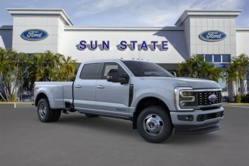 2026 Ford F-350 Platinum photo 1