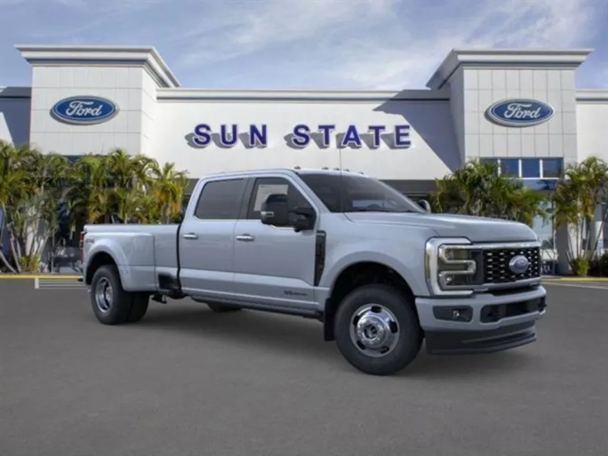 2026 Ford F-350 Platinum photo 1
