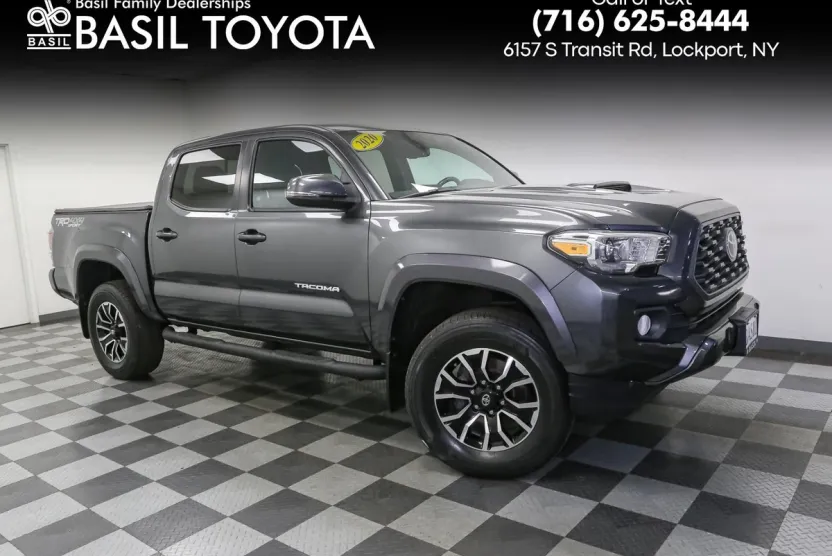 2020 Toyota Tacoma TRD Sport photo 1