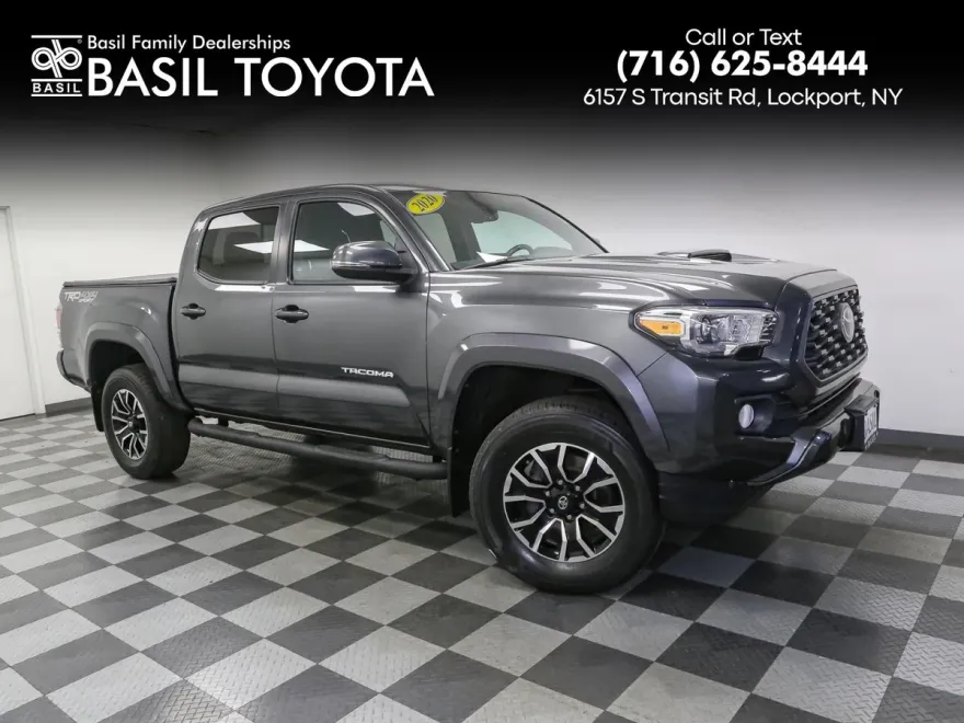 2020 Toyota Tacoma TRD Sport photo 1