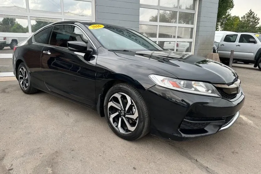 2016 Honda Accord photo 1