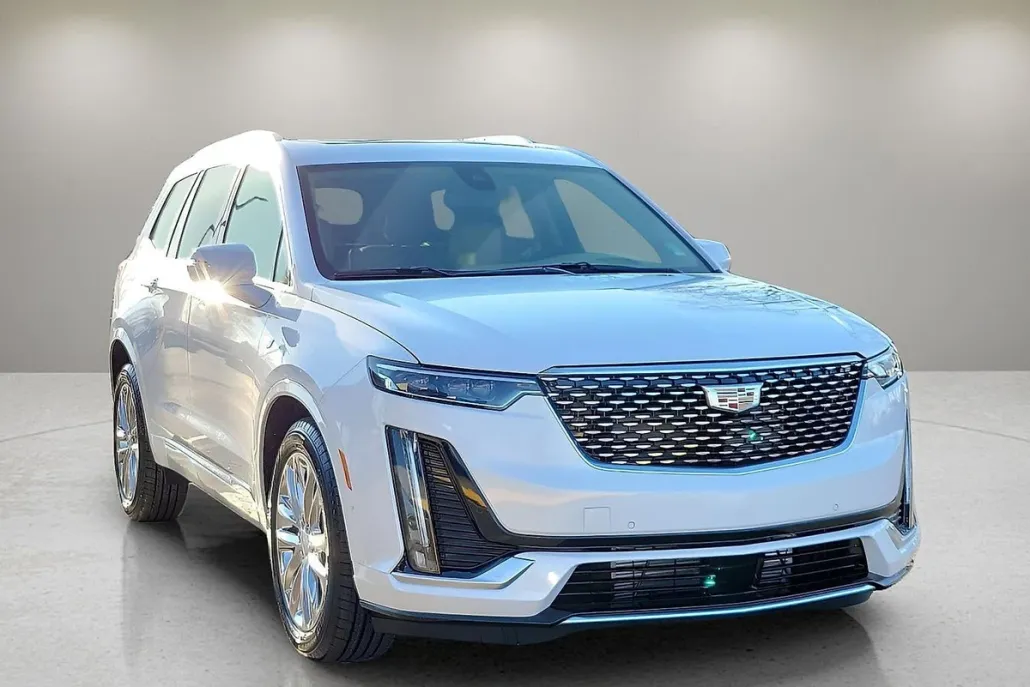 2025 Cadillac XT6 Premium Luxury photo 1