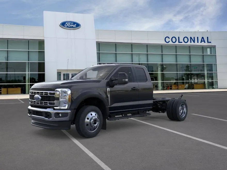 2026 Ford F-550 XLT photo 1