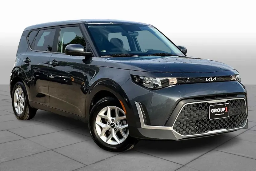 2023 Kia Soul LX S photo 1