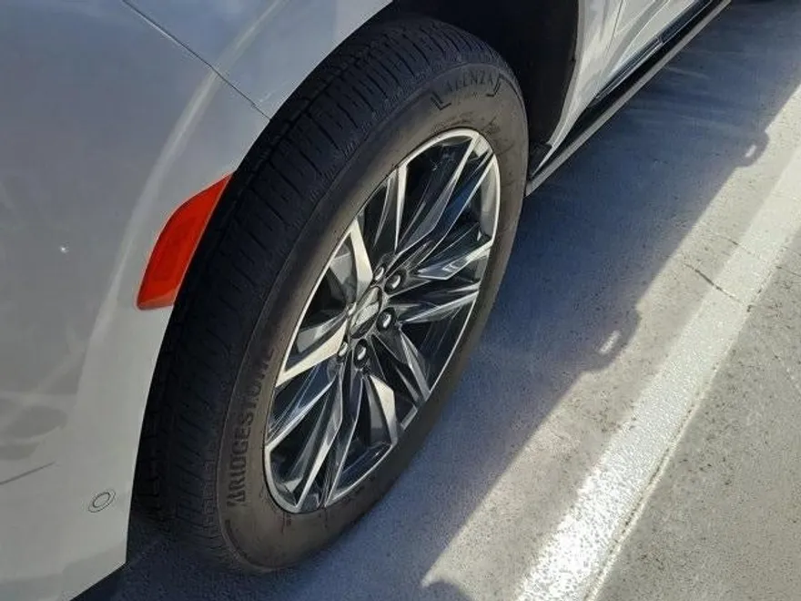 2024 Cadillac Escalade ESV Sport Platinum photo 1