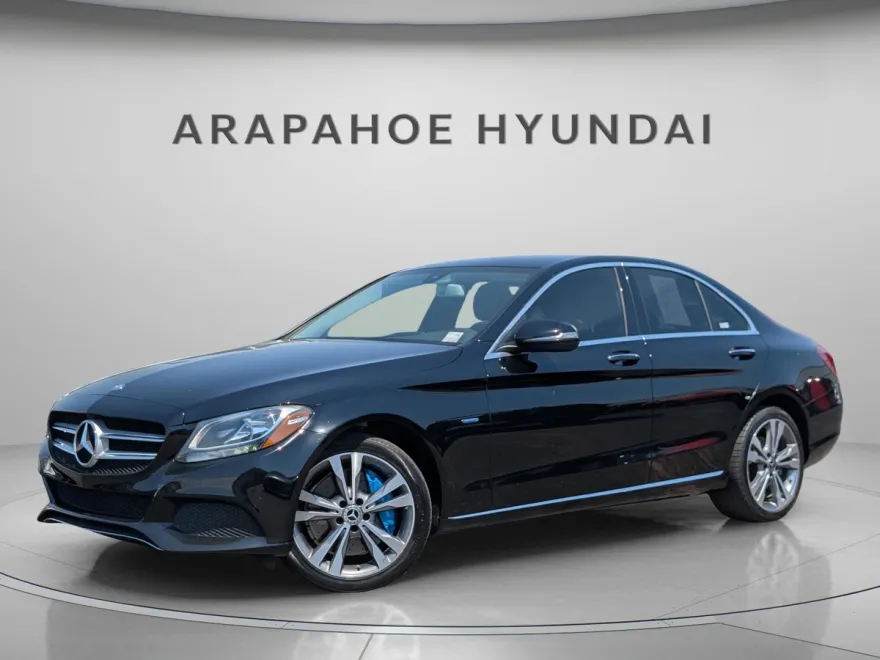 2017 Mercedes Benz C 300 Sedan photo 1