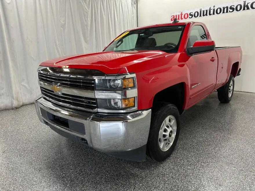 2015 Chevrolet Silverado 2500HD LT photo 1