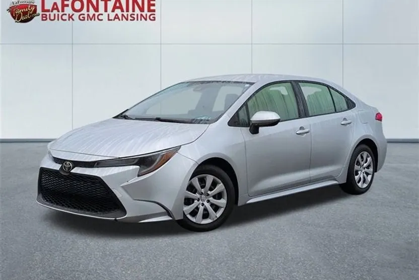 2022 Toyota Corolla LE photo 1