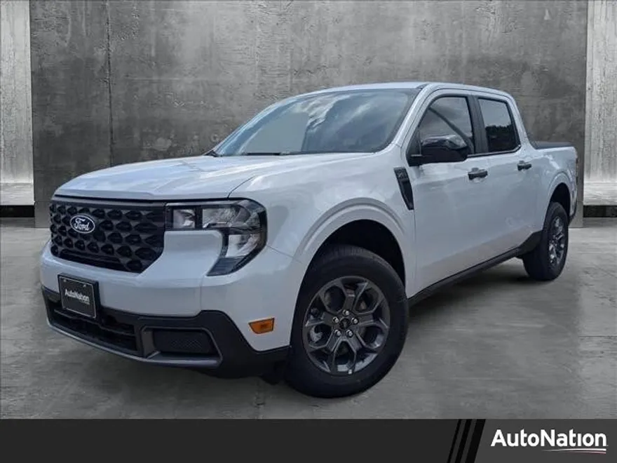 2025 Ford Maverick XLT photo 1