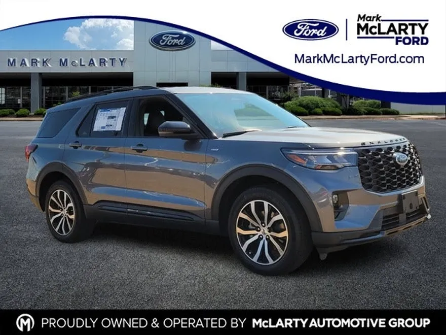 2025 Ford Explorer ST-Line photo 1
